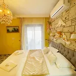 Hotel Lamur