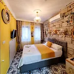 Lamur * Alacati