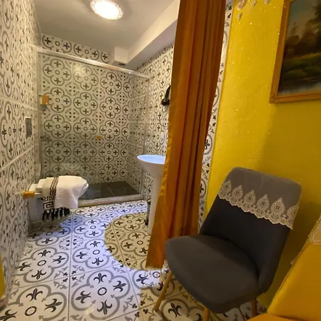 Hotel Lamur