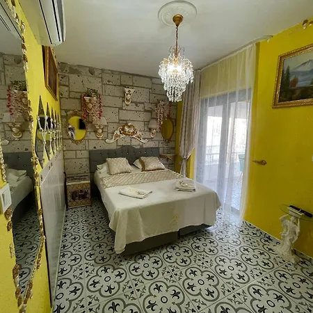 Lamur Hotel *