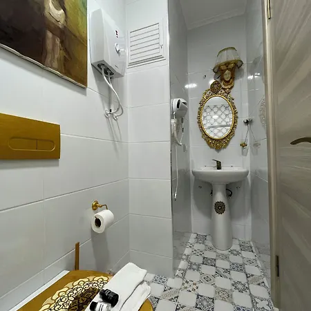 Lamur Hotel